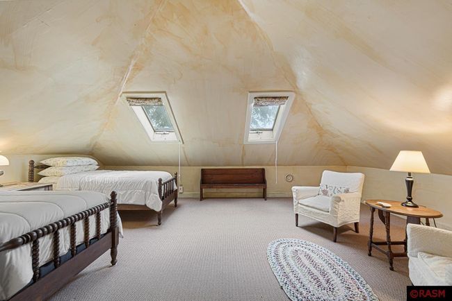 104 N 8 Th St, House other with 4 bedrooms, 5 bathrooms and null parking in Henderson MN | Image 37