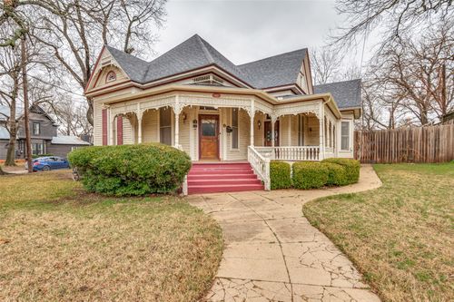 912 W Main St, Waxahachie, TX, 75165-3244 | Card Image