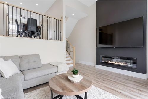 16-230 Blair Rd, Cambridge, ON, N1S2J8 | Card Image