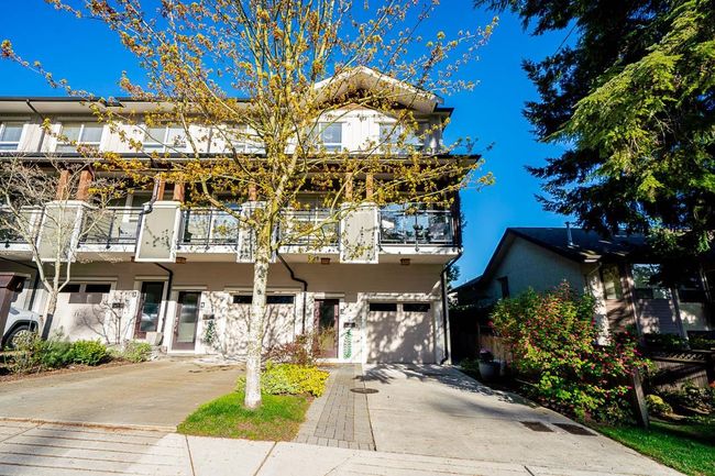 5 - 1450 Vidal Street, Townhouse with 3 bedrooms, 2 bathrooms and 3 parking in White Rock BC | Image 2