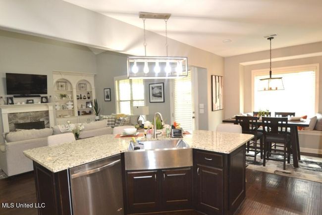 Kitchen | Image 11