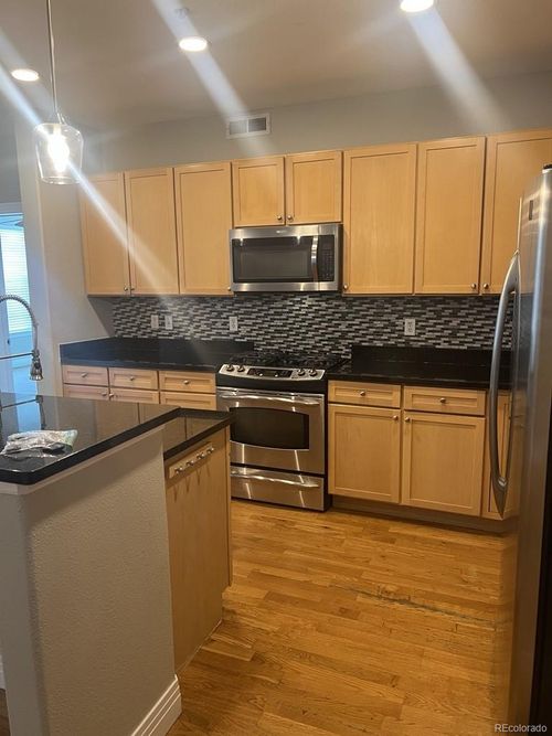 b203-9059 E Panorama Circle, Englewood, CO, 80112 | Card Image