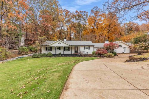 1360 E Crestwood Dr, Memphis, TN, 38119-5021 | Card Image