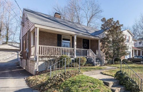 205 Lackawanna Rd, Lexington, KY, 40503-1915 | Card Image