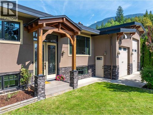 1824 Colbeck Rd, Revelstoke, BC, V0E2S1 | Card Image