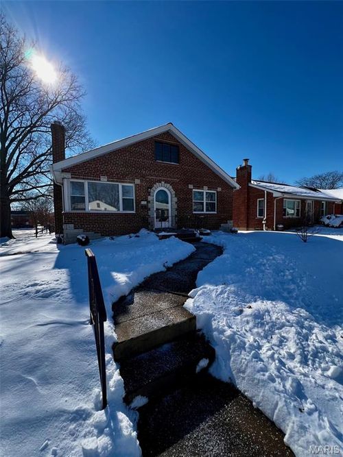 5500 Lindenwood Ave, Saint Louis, MO, 63109-1505 | Card Image