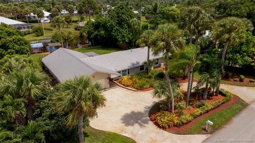 511 Se Krueger Pkwy, Stuart, FL, 34996-2509 | Card Image