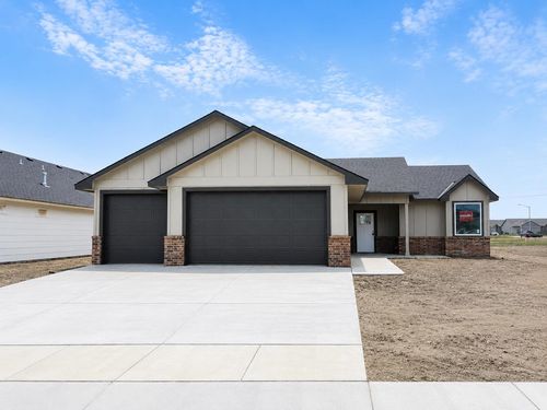 5404 N Toben Ct, Bel Aire, KS, 67226-8866 | Card Image