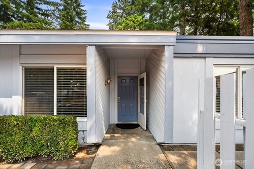 u-4-4308 Ne Sunset Blvd, Renton, WA, 98059-4047 | Card Image