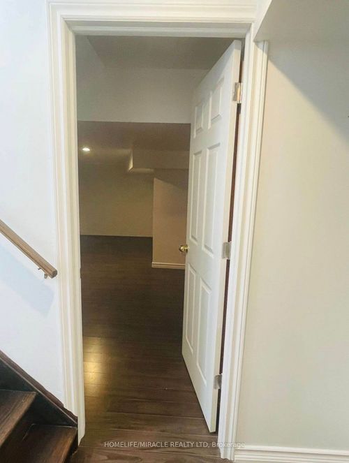 bsmt-27 Lloydminster Avenue, Ajax, ON, L1Z0N8 | Card Image