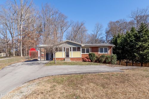 421 Maple Ave, Oliver Springs, TN, 37840-5025 | Card Image