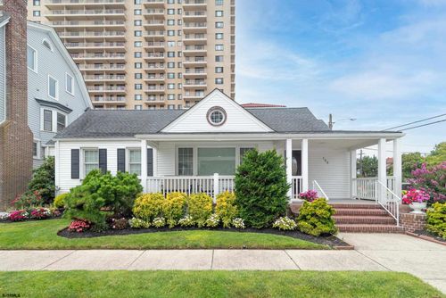 100 S Marion Ave, Ventnor, NJ, 08406 | Card Image