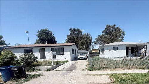 1553 E 110th St, Los Angeles, CA, 90059-1125 | Card Image
