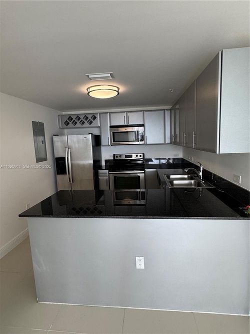 unit-2010-1861 Nw South River Dr, Miami, FL, 33125-2748 | Card Image