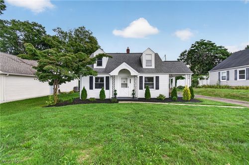 444 18th Street Nw, Massillon, OH, 44647 | Card Image