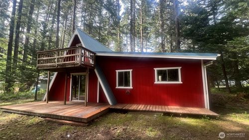 140 Maple Way, Packwood, WA, 98361-9704 | Card Image