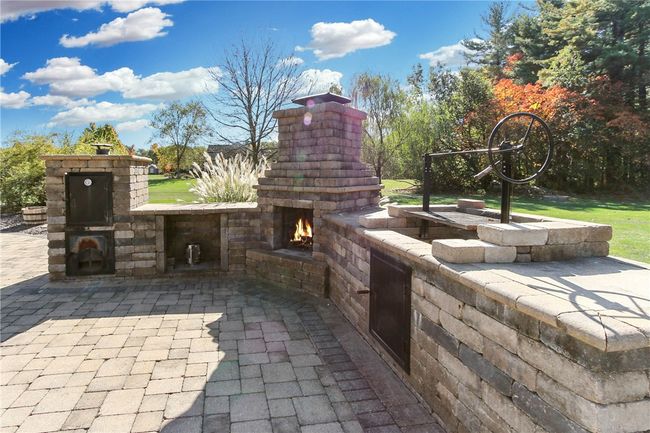 23 Stonegate Dr, House other with 5 bedrooms, 3 bathrooms and null parking in Charleston IL | Image 34