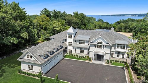 4 Shepherds Ln, Sands Point, NY, 11050-1935 | Card Image