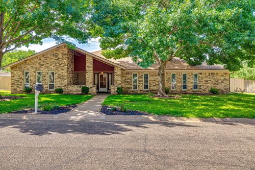 3113 Briargrove Ln, San Angelo, TX, 76904-7413 | Card Image