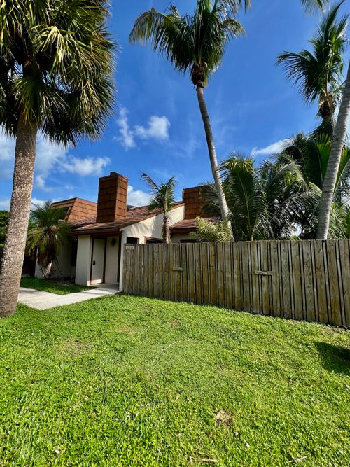 d-4232 Palm Bay Cir, West Palm Beach, FL, 33406-9081 | Card Image