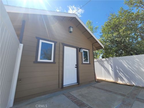 3257 Chestnut St, Riverside, CA, 92501-2413 | Card Image