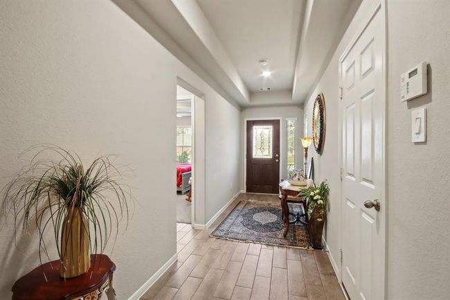 914 Golden Willow Ln, House other with 4 bedrooms, 3 bathrooms and 2 parking in Conroe TX | Image 5