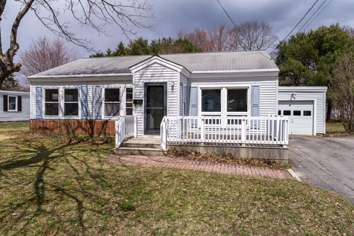 37 Moore Avenue, Brunswick, ME, 04011 | Card Image