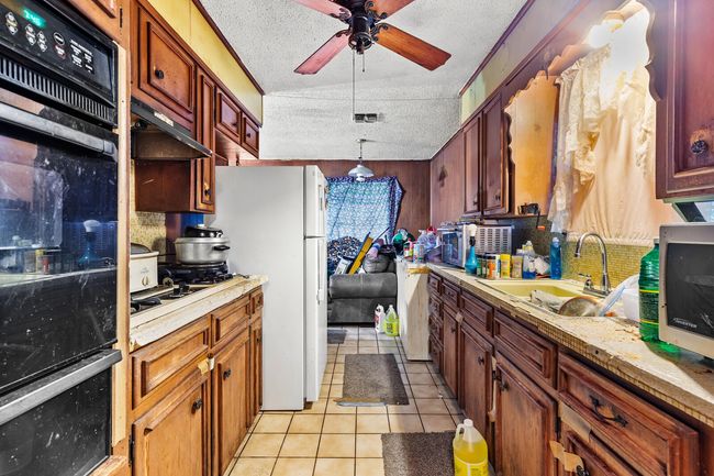 401 Carver St, House other with 3 bedrooms, 2 bathrooms and null parking in Waco TX | Image 17