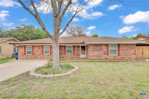 1107 Pecan Ave, Copperas Cove, TX, 76522-2635 | Card Image