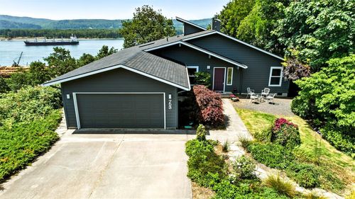 753 N 2nd St, Kalama, WA, 98625-9656 | Card Image