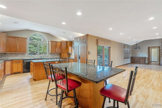 7266 Wakefield Dr, House other with 5 bedrooms, 4 bathrooms and null parking in Fayetteville NY | Image 6