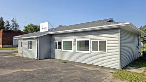 113 6th St Street, Parkersburg, IA, 50665 | Card Image