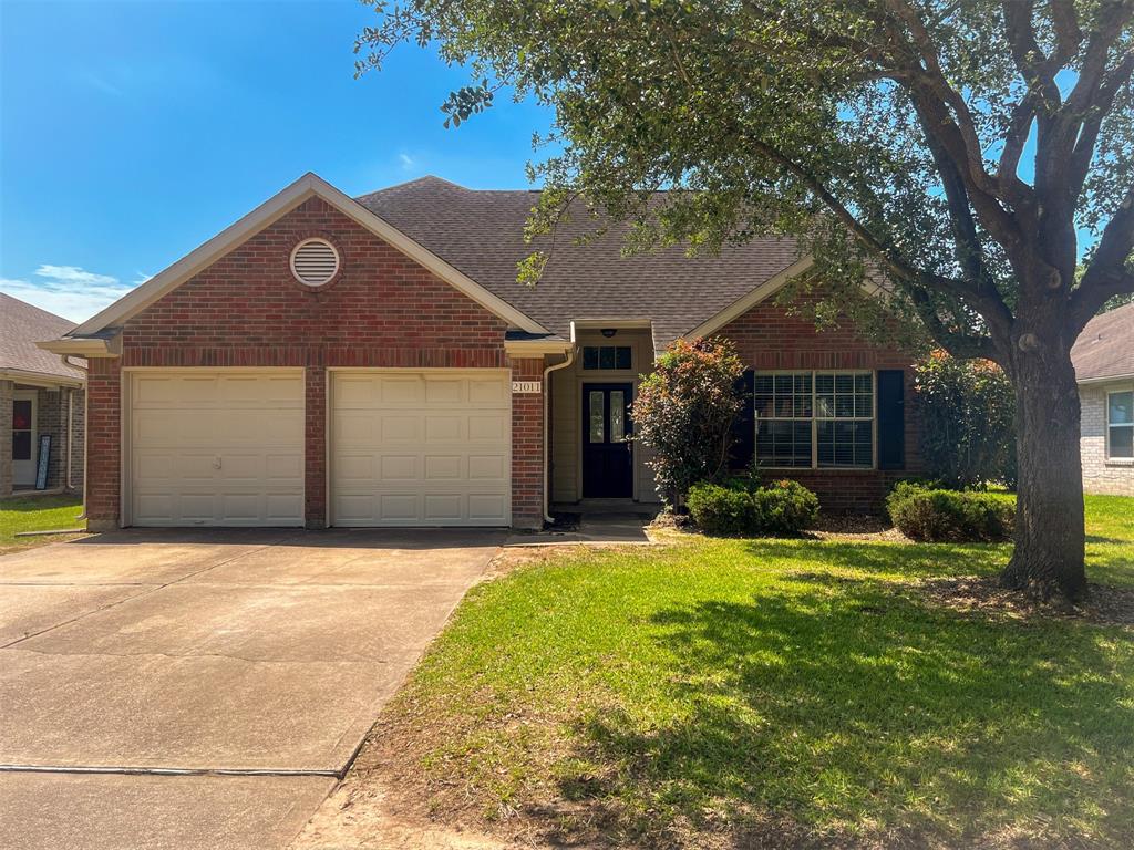 Bent Lake Dr, Katy, TX 77449