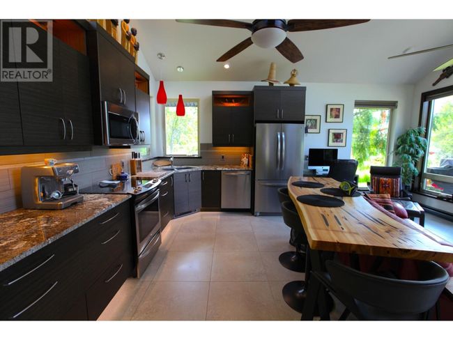 179 Kootenay Lake Rd, House other with 2 bedrooms, 2 bathrooms and 12 parking in Procter BC | Image 28