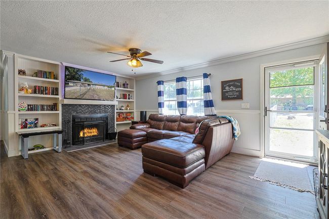 2808 Ne 24 Th Ct, House other with 3 bedrooms, 2 bathrooms and null parking in Ocala FL | Image 4