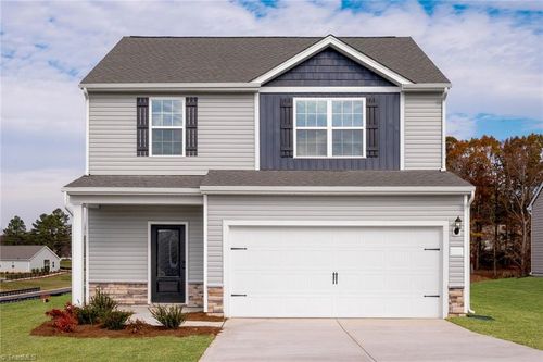 109 Courtland Dr, King, NC, 27021-8849 | Card Image