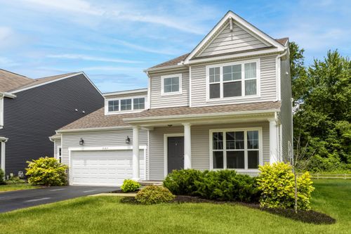 8164 Narrow Leaf Dr, Blacklick, OH, 43004-7516 | Card Image