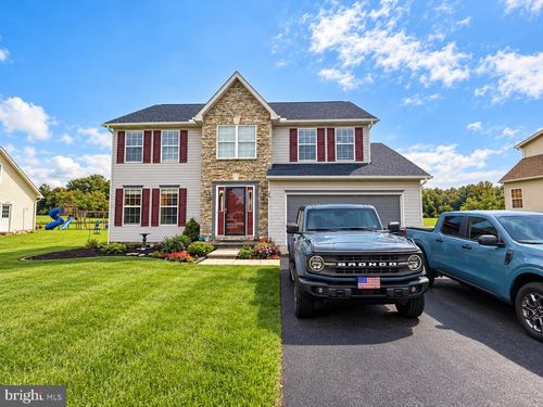 24 Los Alamitos Cir, Hanover, PA, 17331-7779 | Card Image