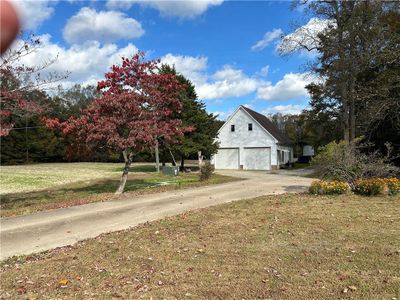 205 Carters Neck Road, House other with 3 bedrooms, 2 bathrooms and null parking in Williamsburg VA | Image 2