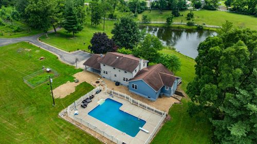 671 Wilson Creek Rd, Lawrenceburg, IN, 47025-1135 | Card Image