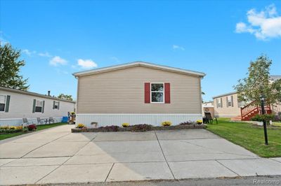 13925 Wilson Drive, Home with 4 bedrooms, 2 bathrooms and null parking in Plymouth MI | Image 3