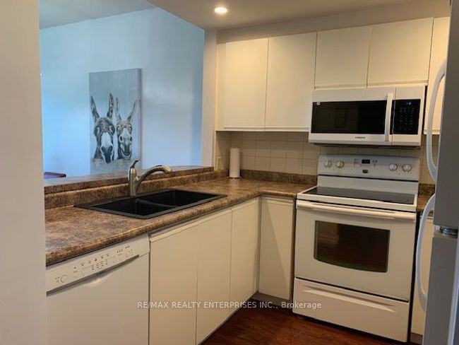 2 - 3111 Grandview Forest Hill Dr, Condo with 1 bedrooms, 1 bathrooms and null parking in Huntsville ON | Image 7