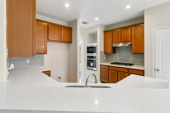 6019 Knollwood Trl, House other with 4 bedrooms, 3 bathrooms and 2 parking in Spring TX | Image 15