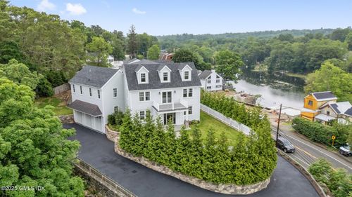 232 Valley Rd, Cos Cob, CT, 06807-1727 | Card Image