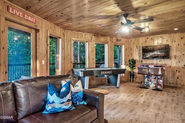 2321 High Top Loop, House other with 3 bedrooms, 3 bathrooms and null parking in Sevierville TN | Image 37