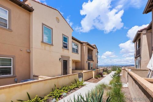 170 Diamante Rd, San Marcos, CA, 92078-1412 | Card Image