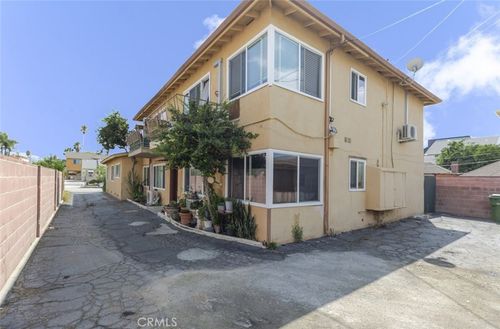 6623 Troost Ave, North Hollywood, CA, 91601-3060 | Card Image