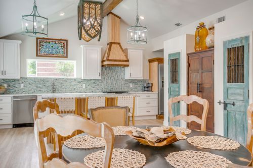 508 S Elm St, Weatherford, TX, 76086-5425 | Card Image