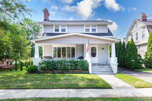 316 E Liberty St, Milford, MI, 48381-1951 | Card Image