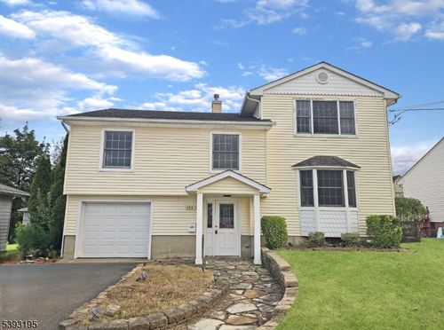 484 E Main St, Somerville, NJ, 08876-3124 | Card Image